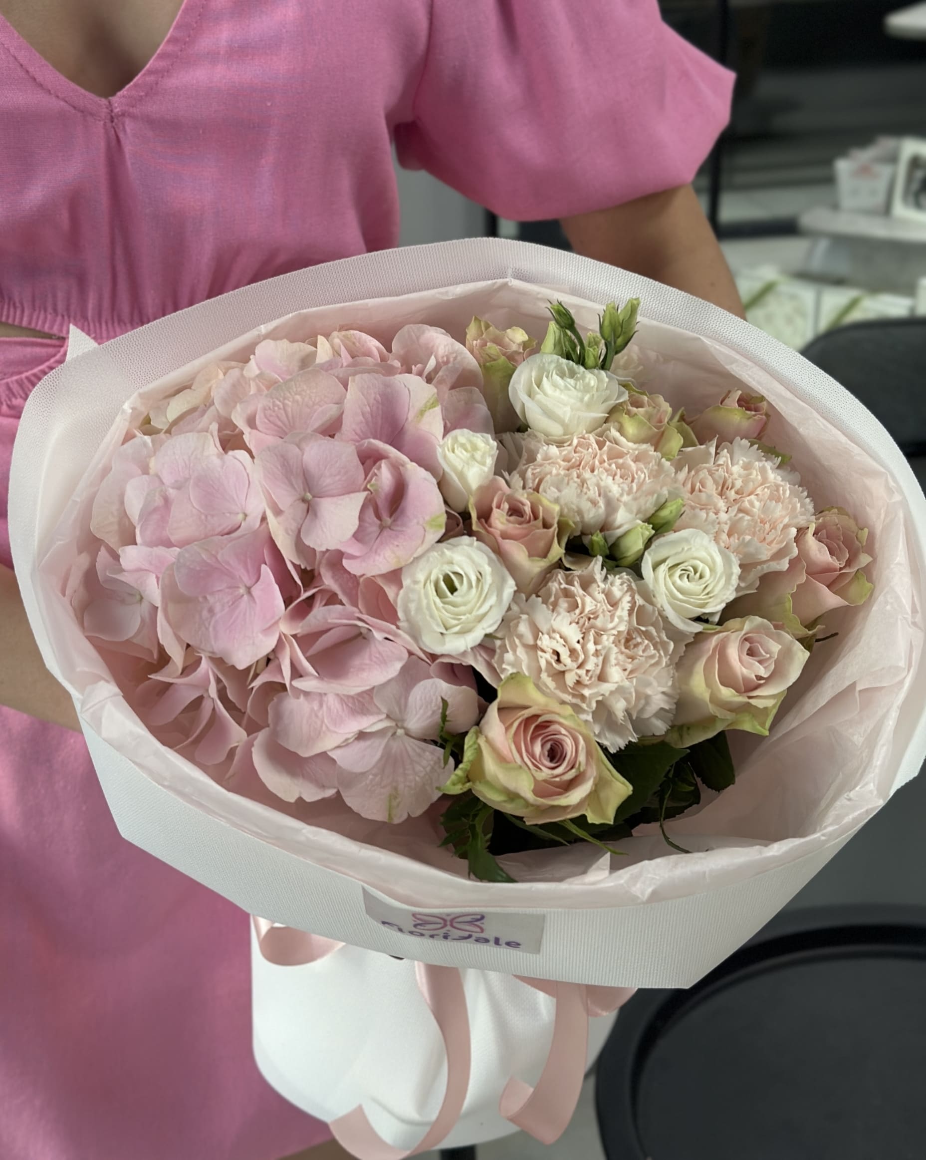 Классический букет Миними: минимализм, который покоряет сердца klassicheskiy-buket-minimi:-minimalizm,-kotoryy-pokoryaet-serdtsa