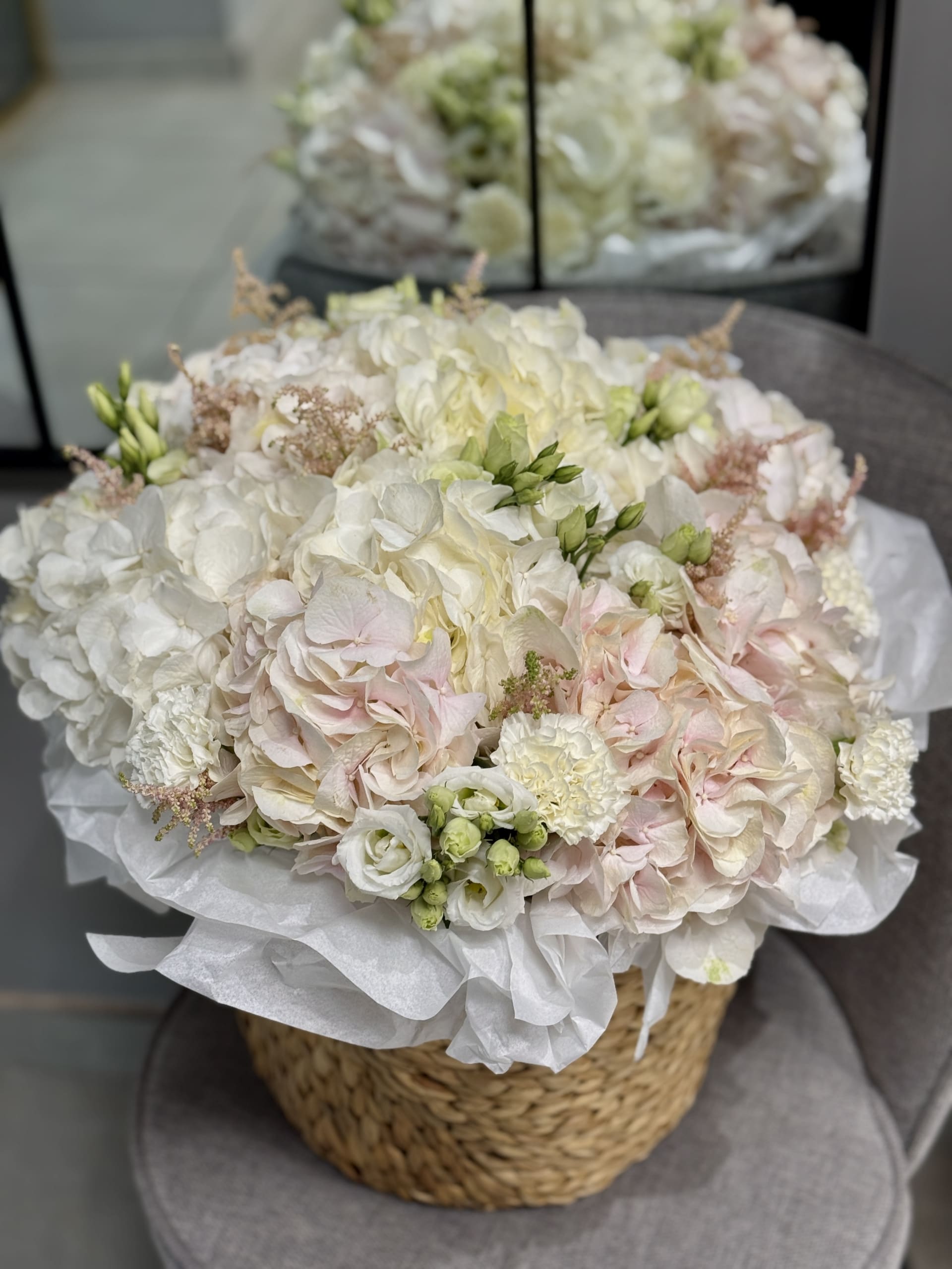 Композиция в корзине Кей: ключ к сердцу любимой kompozitsiya-v-korzine-key:-klyuch-k-serdtsu-lyubimoy